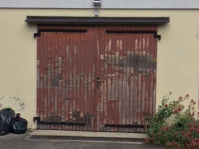 Porte de garage avant